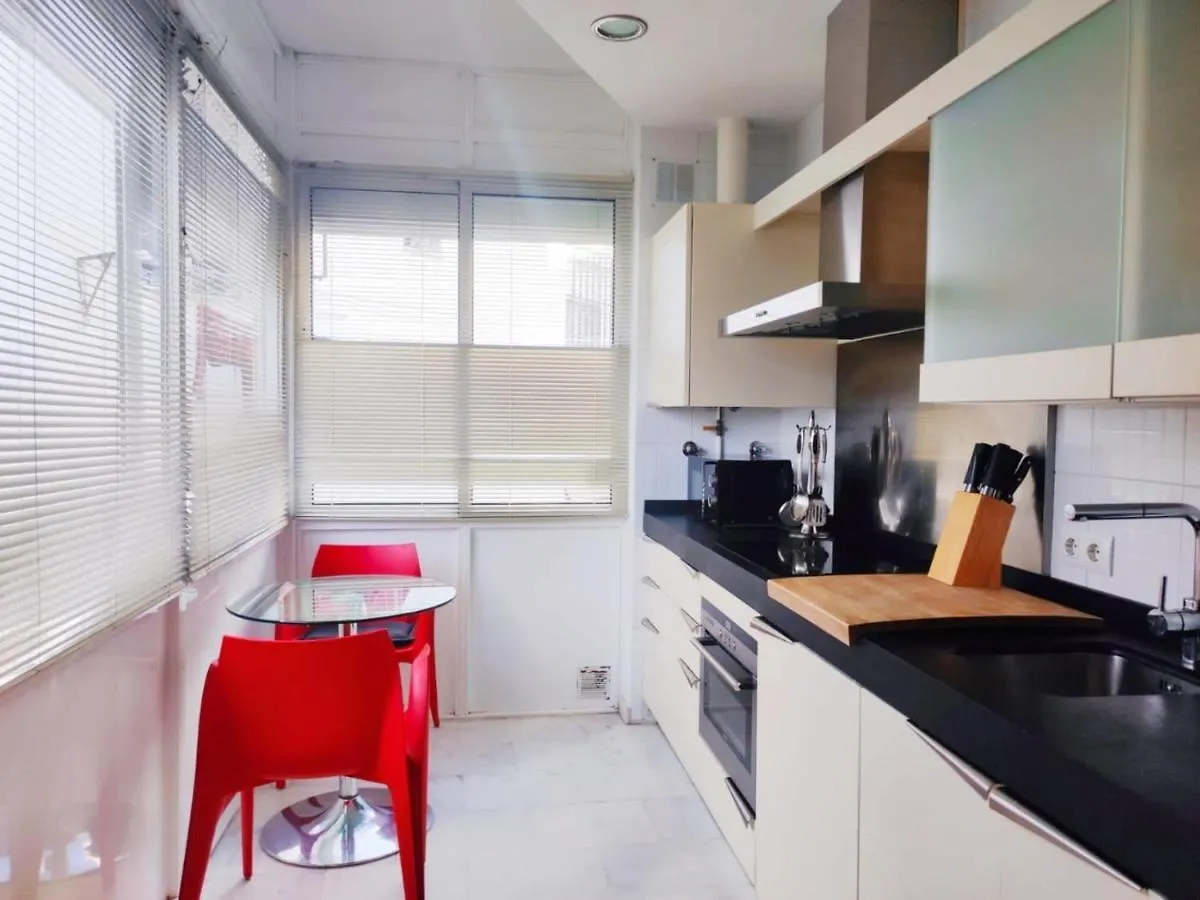 Casa Torrijiano.Parking Gratis!. Apartment Seville